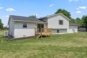 1353 Foust Rd, Xenia Twp, OH 45385 - Photo 17