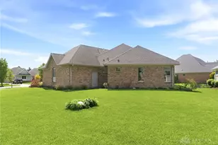 1387 Champions Way, Beavercreek Twp, OH 45385 - Photo 39