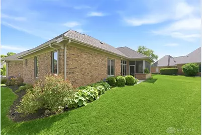 1387 Champions Way, Beavercreek Twp, OH 45385 - Photo 41