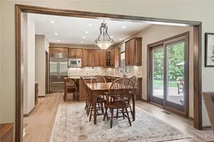 10161 Apple Springs Dr, Washington Twp, OH 45458 - Photo 17