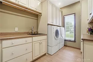 10161 Apple Springs Dr, Washington Twp, OH 45458 - Photo 43