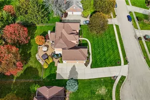 10161 Apple Springs Dr, Washington Twp, OH 45458 - Photo 3