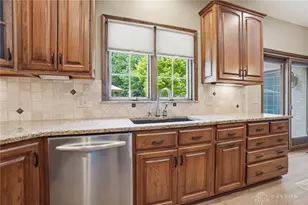 10161 Apple Springs Dr, Washington Twp, OH 45458 - Photo 25