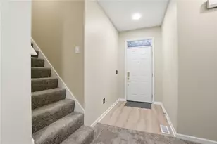 7448 New York Way, Butler Twp, OH 45414 - Photo 9