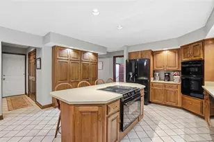 5780 Walnut Wood Way, Harrison Twp, OH 45415 - Photo 21
