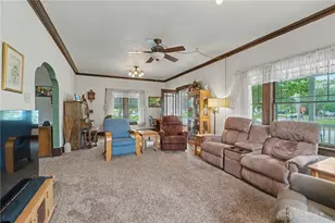 304 E Wood St, Versailles, OH 45380 - Photo 9