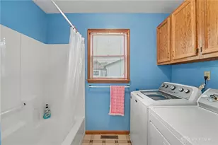304 E Wood St, Versailles, OH 45380 - Photo 29