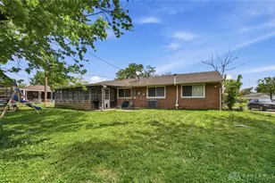 6629 Hubbard Dr, Huber Heights, OH 45424 - Photo 33