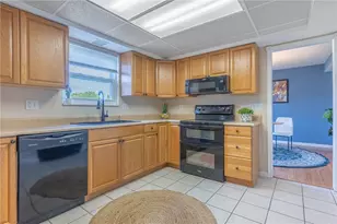 4023 Loop Dr, Englewood, OH 45322 - Photo 9