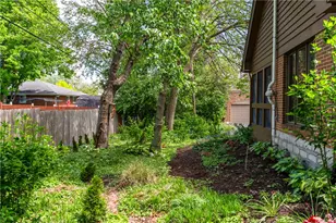 587 Cottingwood Ct, Kettering, OH 45429 - Photo 35