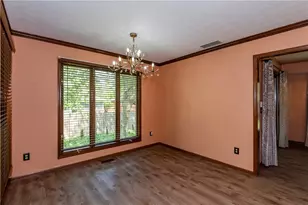 587 Cottingwood Ct, Kettering, OH 45429 - Photo 7