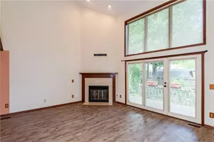 587 Cottingwood Ct, Kettering, OH 45429 - Photo 3