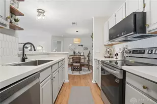 6630 Wareham Ct, Centerville, OH 45459 - Photo 11