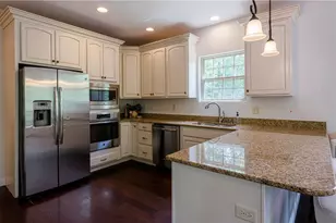 423 Falcon Hill Way, Chester Township, OH 45177 - Photo 15