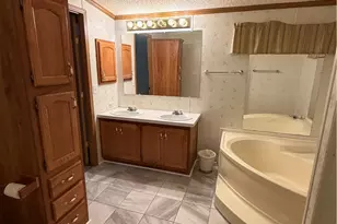 12209 Hartford Ave, Medway, OH 45341 - Photo 11