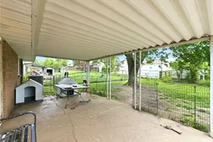 598 Beam Dr, Franklin, OH 45005 - Photo 5