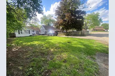 6967 Sennett, Harrison Twp, OH 45414 - Photo 5