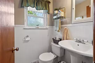 4200 Sugarcreek Dr, Bellbrook, OH 45305 - Photo 15