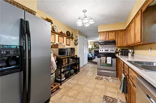 4200 Sugarcreek Dr, Bellbrook, OH 45305 - Photo 11