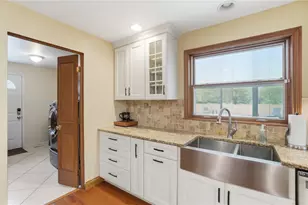 1832 Burgundy Ln, Washington Twp, OH 45459 - Photo 31