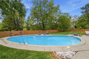 1832 Burgundy Ln, Washington Twp, OH 45459 - Photo 71