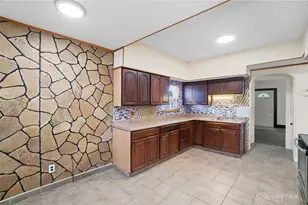 1046 Shakespeare Ave, Dayton, OH 45402 - Photo 23