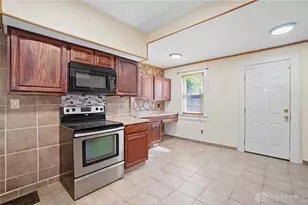 1046 Shakespeare Ave, Dayton, OH 45402 - Photo 17