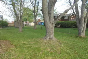 327 Reichard Dr, Vandalia, OH 45377 - Photo 11