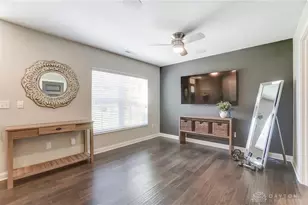 803 Brownstone Row, Springboro, OH 45066 - Photo 5