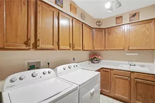 1897 Thornwood Ct, Troy, OH 45373 - Photo 45