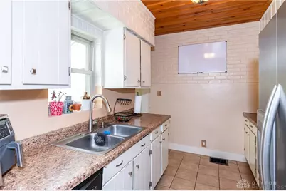 315 E Westbrook Road, Clayton, OH 45415 - Photo 13