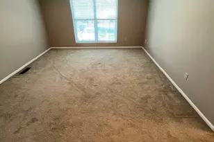 1094 Foxshire Pl, Washington Twp, OH 45458 - Photo 11