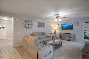 433 Buckingham Pl, Beavercreek Twp, OH 45385 - Photo 13