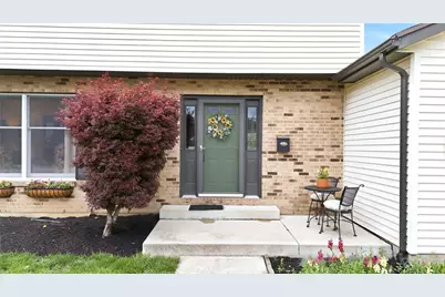 195 Finsbury, Troy, OH 45373 - Photo 3
