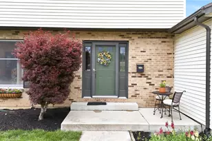 195 Finsbury, Troy, OH 45373 - Photo 3