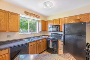 500 Waterfront Pl, Washington Twp, OH 45458 - Photo 11