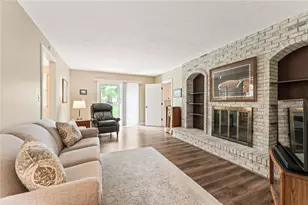 454 Shirley Ann Dr, Centerville, OH 45458 - Photo 9