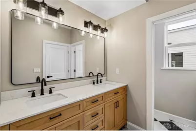 3906 Edwards Road #C, Cincinnati, OH 45209 - Photo 29