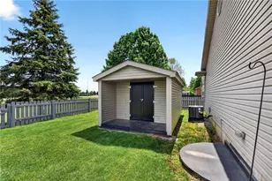 412 Clover Hill Dr, Tipp City, OH 45371 - Photo 35
