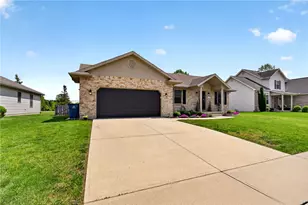 412 Clover Hill Dr, Tipp City, OH 45371 - Photo 3