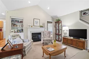 227 Broadleaf Cir, Miamisburg, OH 45342 - Photo 7
