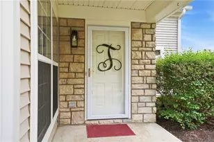 227 Broadleaf Cir, Miamisburg, OH 45342 - Photo 3