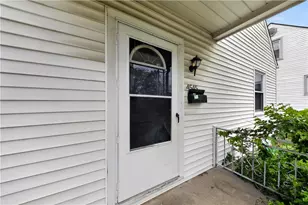 4545 Greenwich Village Ave, Dayton, OH 45406 - Photo 9
