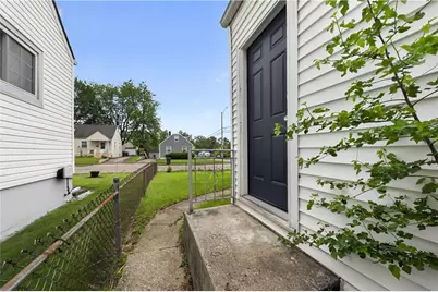 4545 Greenwich Village Avenue, Dayton, OH 45406 - Photo 5