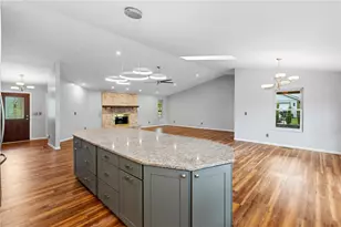 9178 Woodstream Ln, Washington Twp, OH 45458 - Photo 13