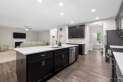 1152 Sarah Freeman Drive, Dayton, OH 45458 - Photo 17