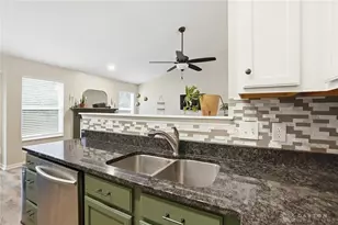1484 Observatory Dr, Fairborn, OH 45324 - Photo 13