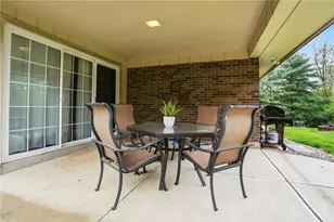 7715 Park Creek Dr, Centerville, OH 45459 - Photo 81