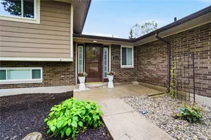 7715 Park Creek Dr, Centerville, OH 45459 - Photo 11