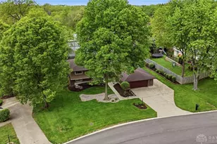 7715 Park Creek Dr, Centerville, OH 45459 - Photo 5
